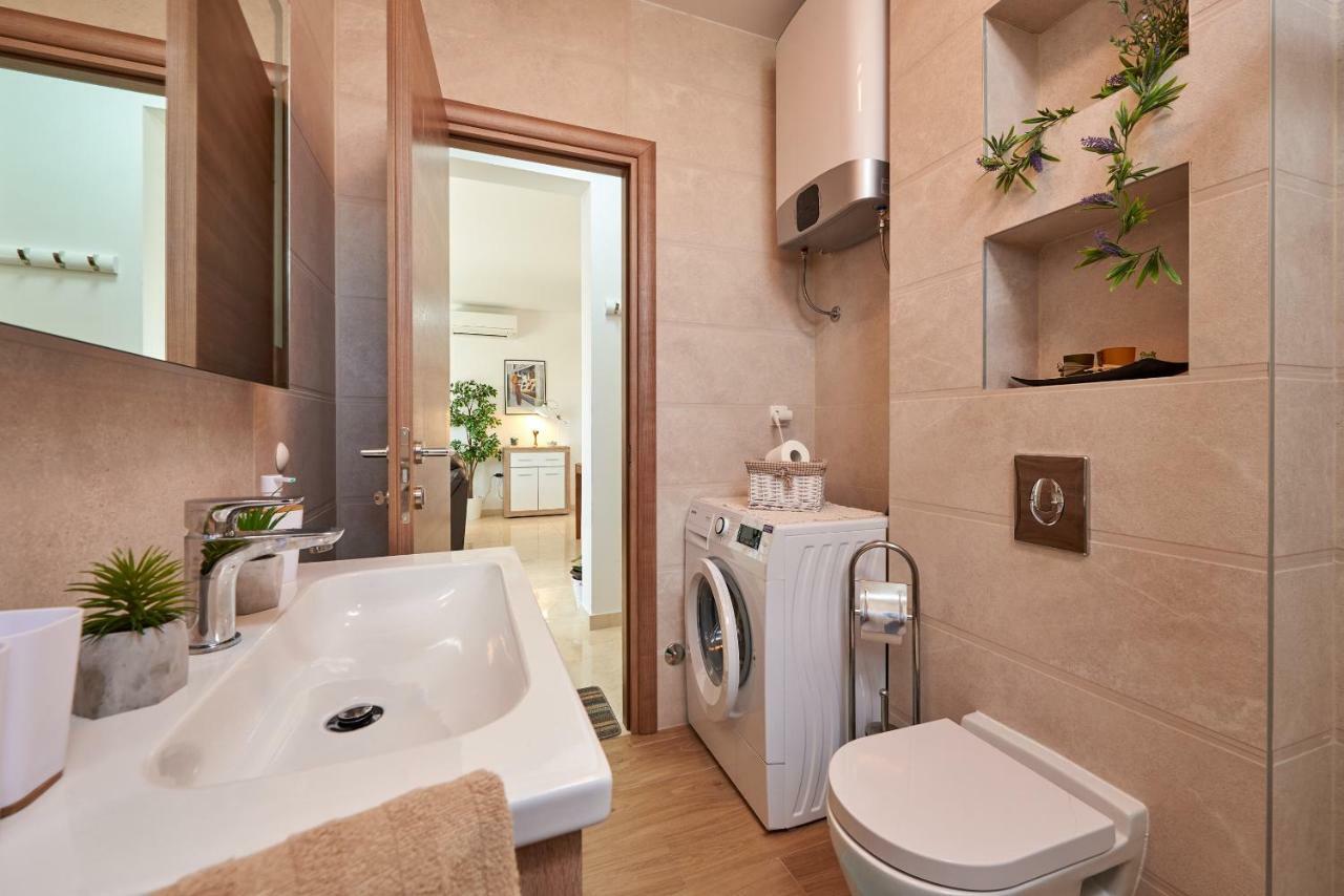 Golubica Apartment Trogir Exterior photo