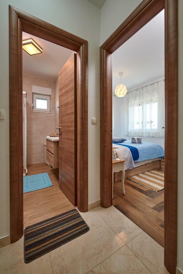 Golubica Apartment Trogir Exterior photo